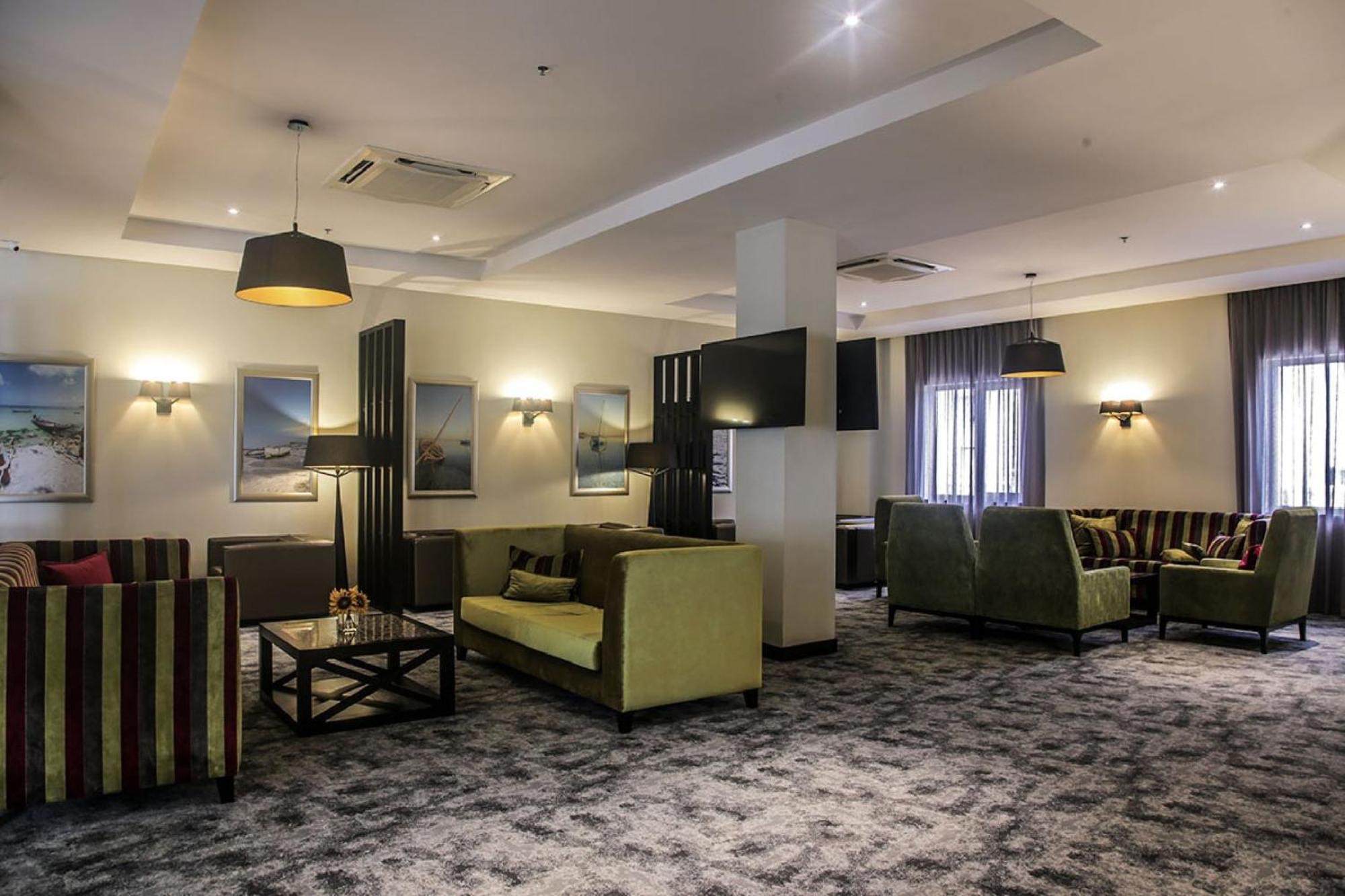 Room In Lodge - The Providence Hotel By Mantis Ikeja Exteriör bild